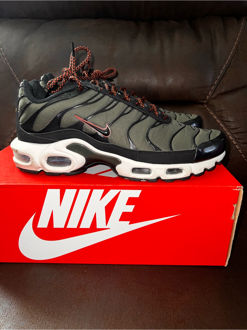 Nike Air Max Plus Preowned W Box